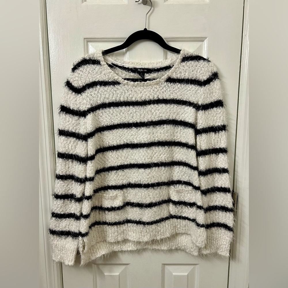 Striped crewneck